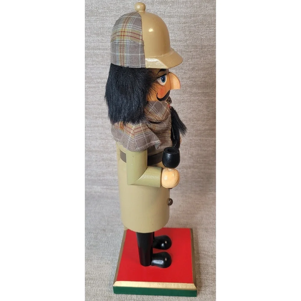 Vintage Target Wood Nutcracker Sherlock Holmes Inspector Limited Edition Nice